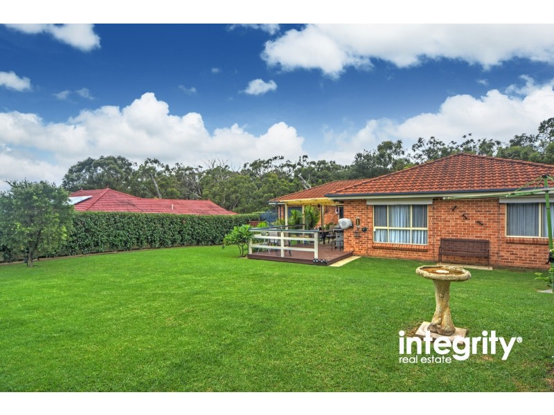 52 Yeovil Drive, Bomaderry NSW 2541