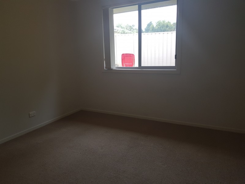 17 Candlebark Close, West Nowra NSW 2541