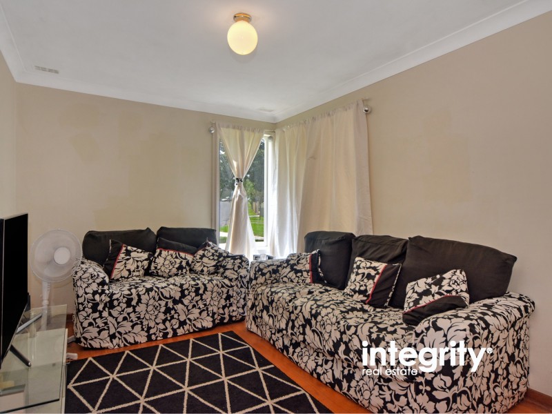 40 Sampson Crescent, Bomaderry NSW 2541