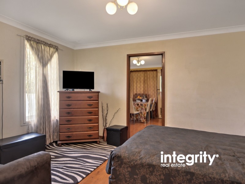 40 Sampson Crescent, Bomaderry NSW 2541