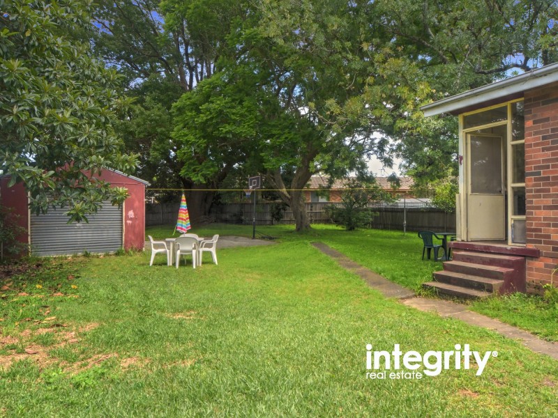 40 Sampson Crescent, Bomaderry NSW 2541