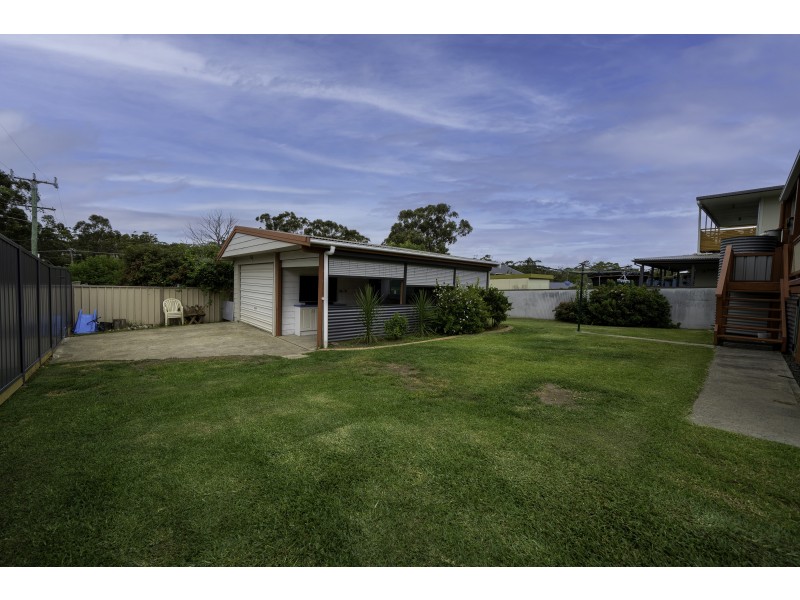 1 Winn Avenue, Basin View NSW 2540