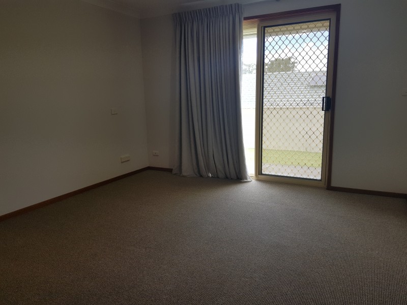 8 North Street, Nowra NSW 2541