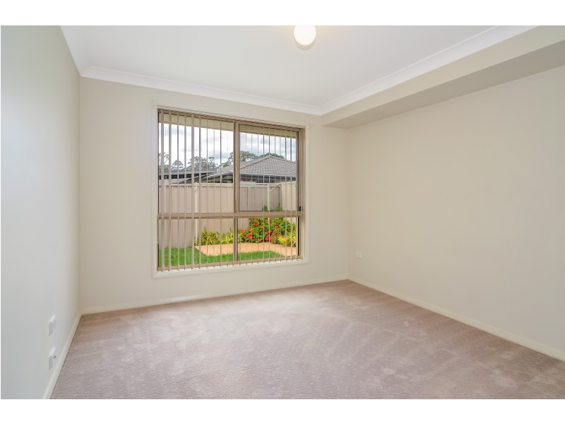 5 Neptune Place, Worrigee NSW 2540