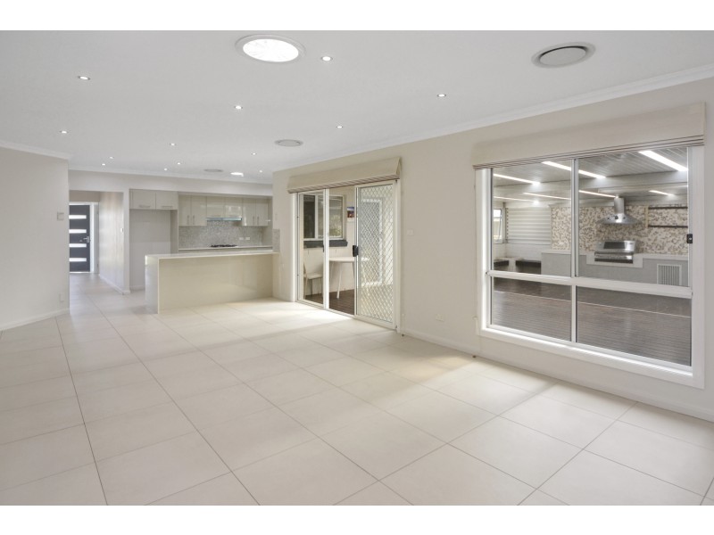 40 Peppermint Drive, Worrigee NSW 2540