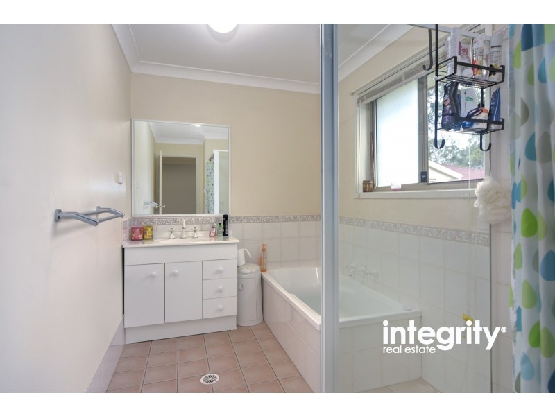 9/22 Mattes Way, Bomaderry NSW 2541