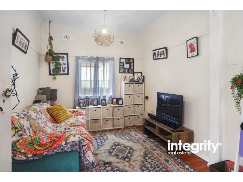46 Brinawarr Street, Bomaderry NSW 2541