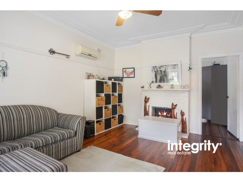 46 Brinawarr Street, Bomaderry NSW 2541