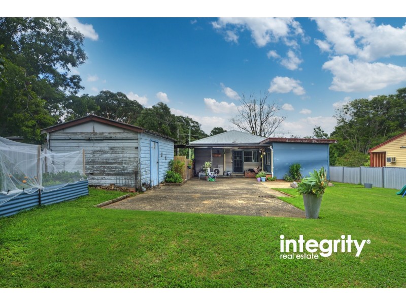 46 Brinawarr Street, Bomaderry NSW 2541
