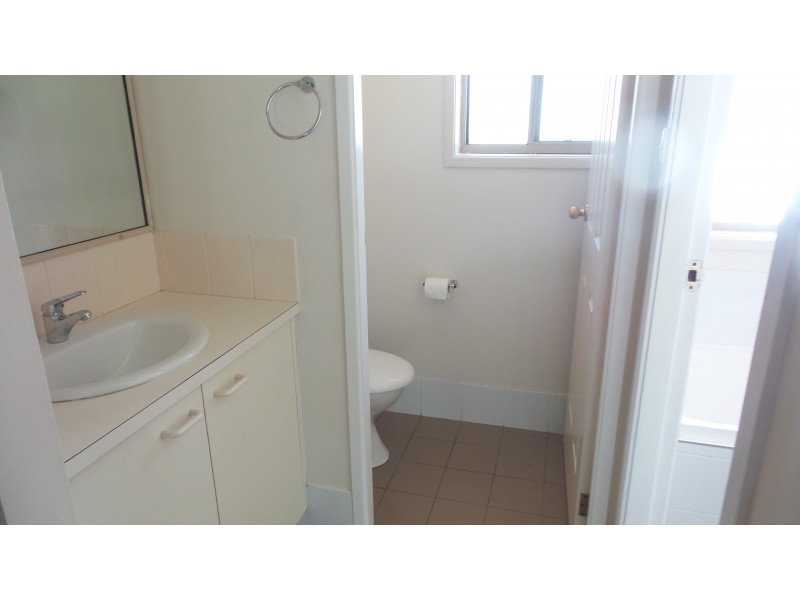 74a Bunberra Street, Bomaderry NSW 2541
