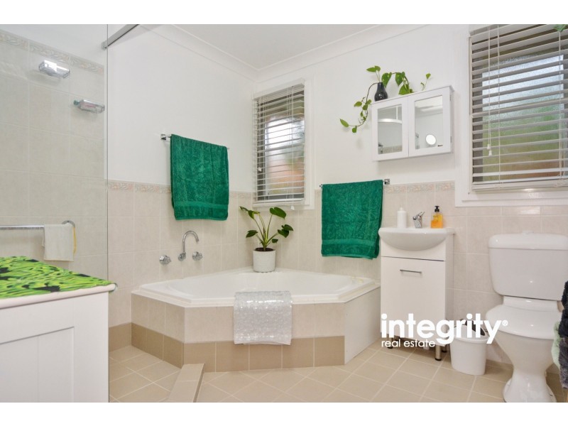 27 Mcdonald Avenue, Nowra NSW 2541