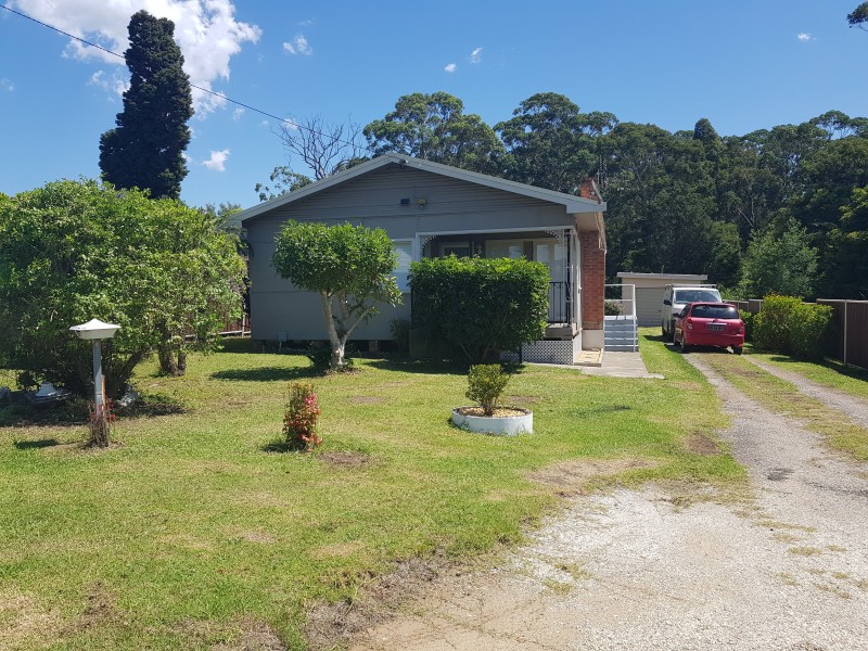 37 Albatross Road, Nowra NSW 2541