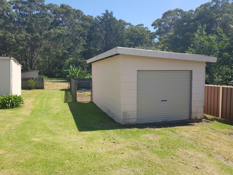37 Albatross Road, Nowra NSW 2541