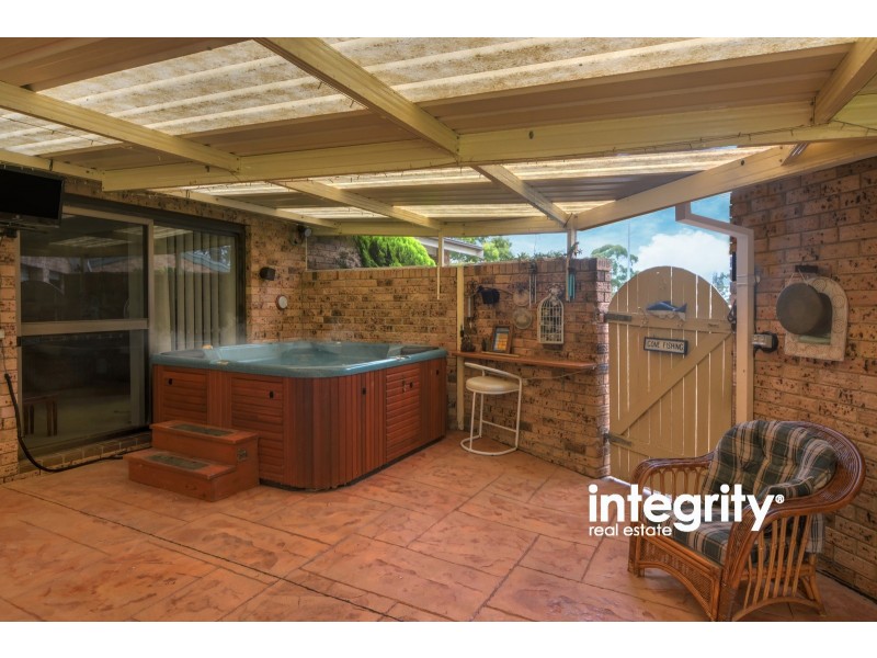 4 Tobin Close, North Nowra NSW 2541