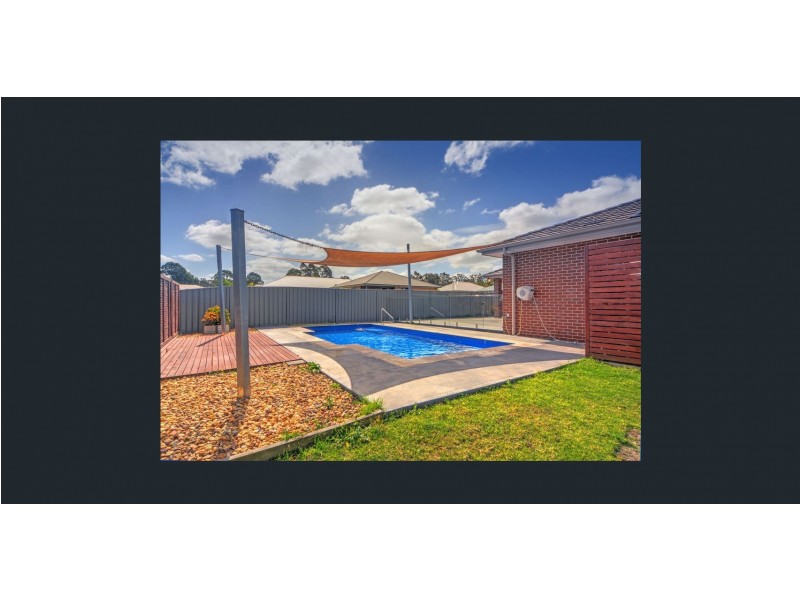 4 Hanover Close, South Nowra NSW 2541