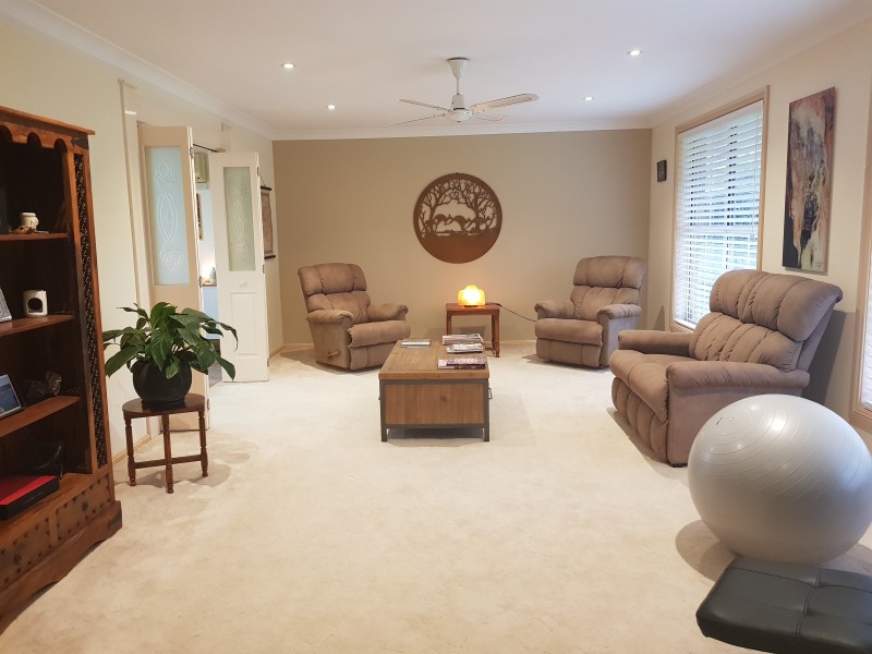 1 Tuscan Place, North Nowra NSW 2541