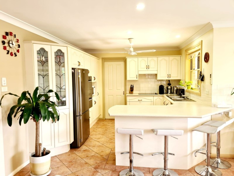 1 Tuscan Place, North Nowra NSW 2541