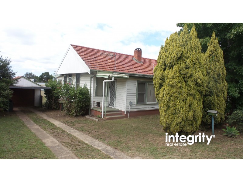 10 Dalwah Street, Bomaderry NSW 2541
