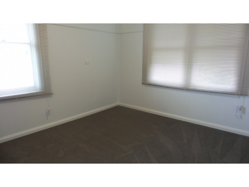 10 Dalwah Street, Bomaderry NSW 2541