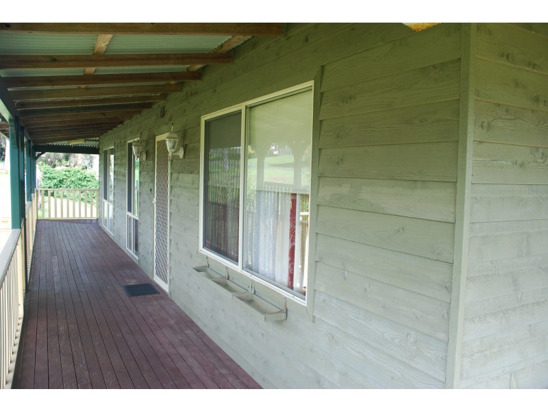 1 Berrellan Street, Greenwell Point NSW 2540