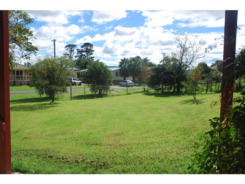 1 Berrellan Street, Greenwell Point NSW 2540