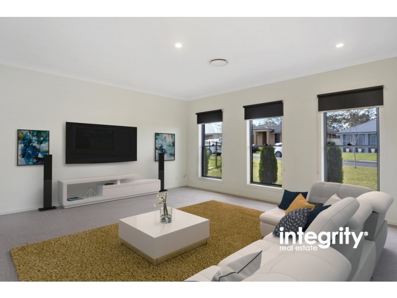 4 Hanover Close, South Nowra NSW 2541