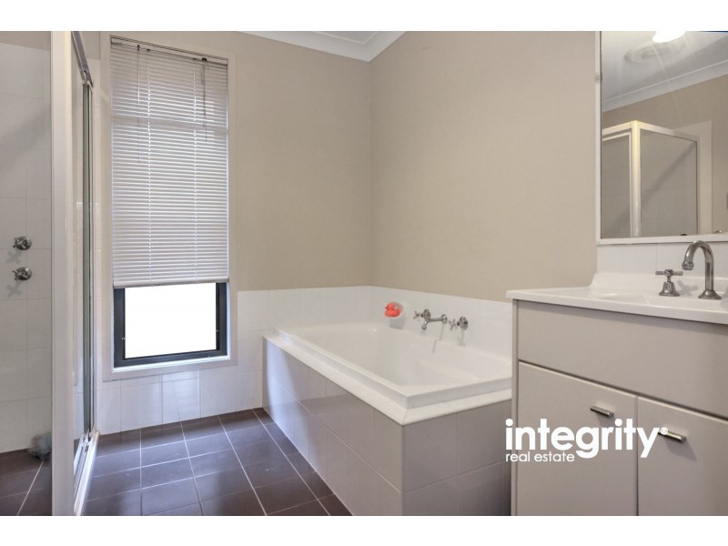 24 Warrigal Street, Nowra NSW 2541