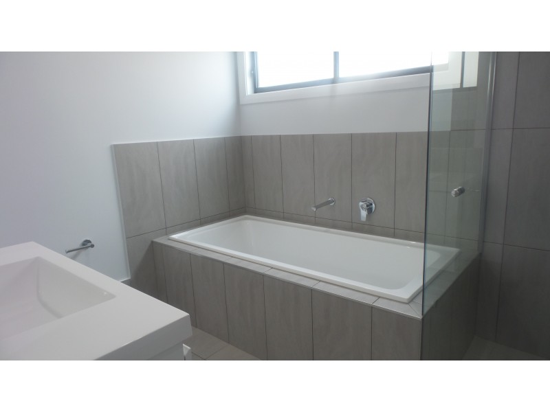 2/51 McMahons Road, North Nowra NSW 2541