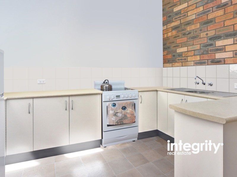 10/49 Brinawarr Street, Bomaderry NSW 2541