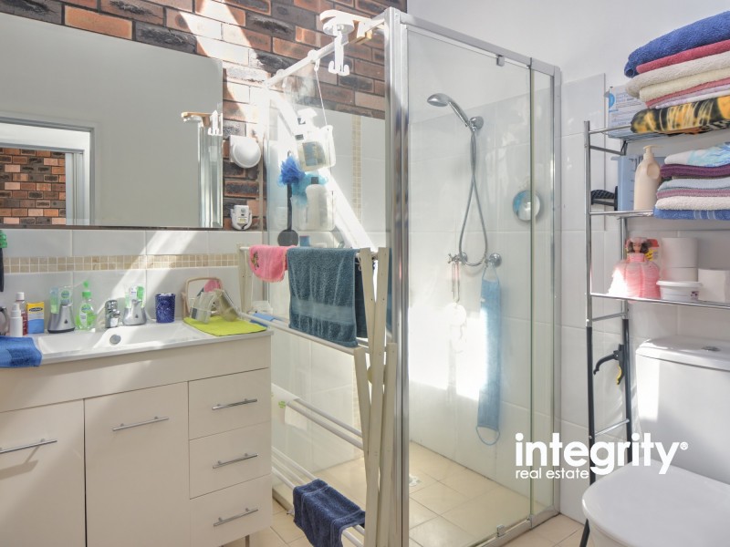 10/49 Brinawarr Street, Bomaderry NSW 2541