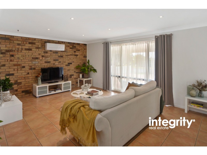 83 Lyndhurst Drive, Bomaderry NSW 2541