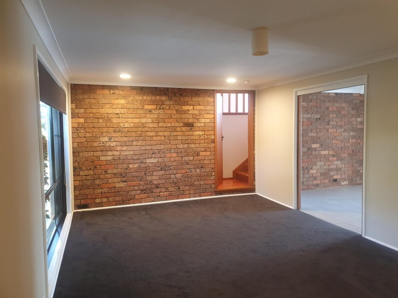 12 Jasmine Drive, Bomaderry NSW 2541