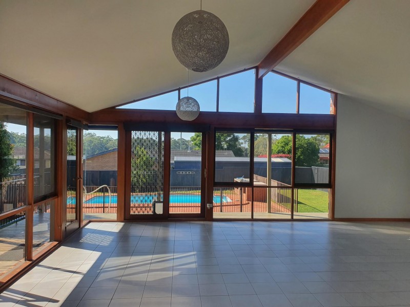 12 Jasmine Drive, Bomaderry NSW 2541