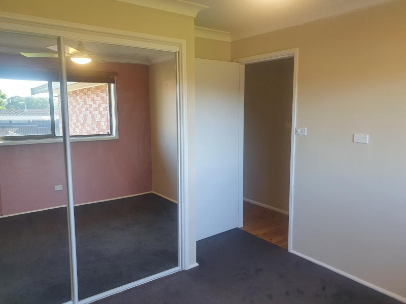 12 Jasmine Drive, Bomaderry NSW 2541