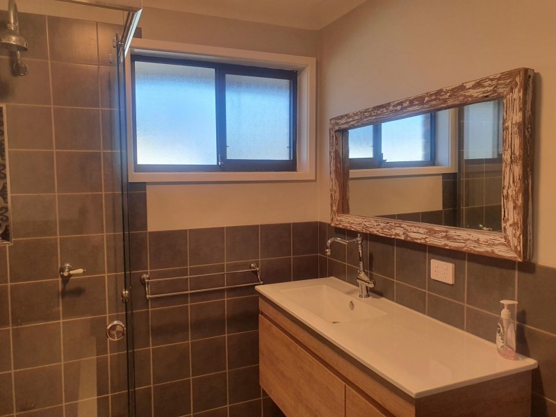 12 Jasmine Drive, Bomaderry NSW 2541