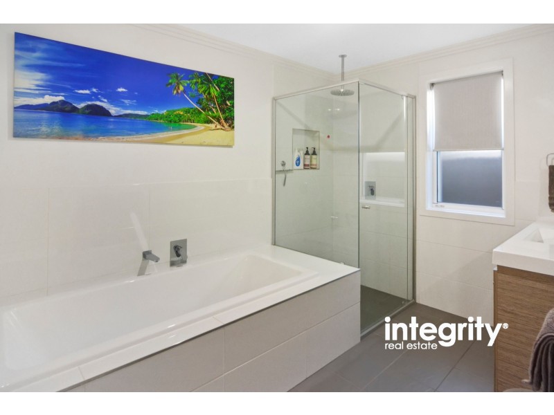 11 Trawler Street, Vincentia NSW 2540