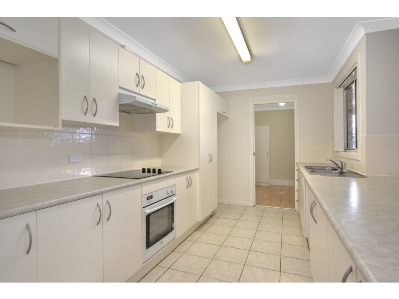 26 The Garden Walk, Worrigee NSW 2540