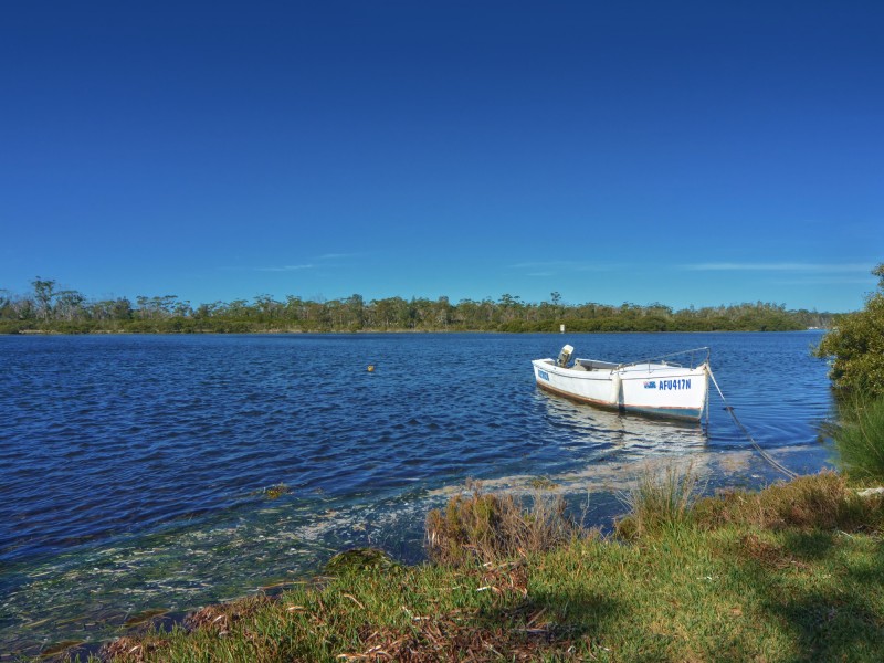 25 Fairview Crescent, Sussex Inlet NSW 2540