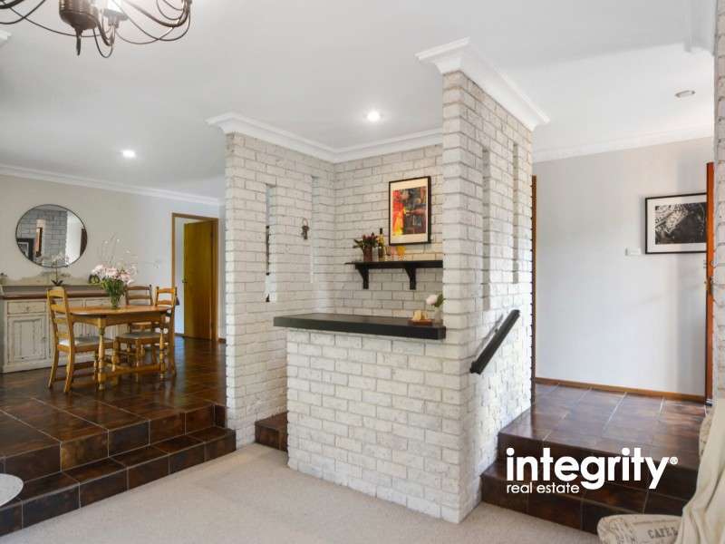 2 Chestnut Avenue, Bomaderry NSW 2541