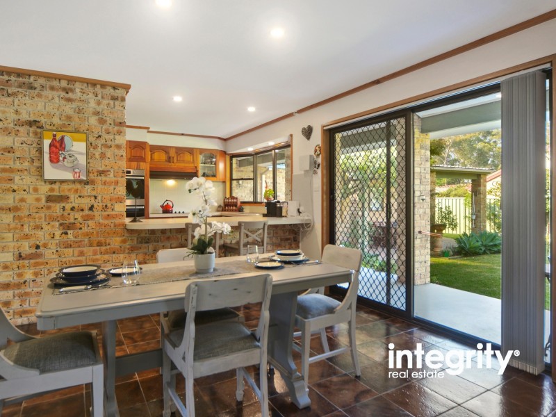 2 Chestnut Avenue, Bomaderry NSW 2541