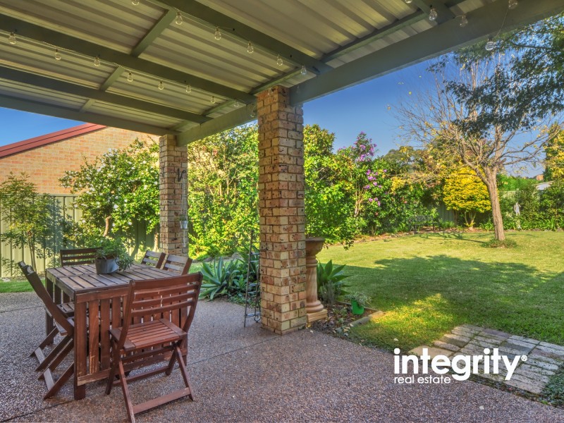 2 Chestnut Avenue, Bomaderry NSW 2541