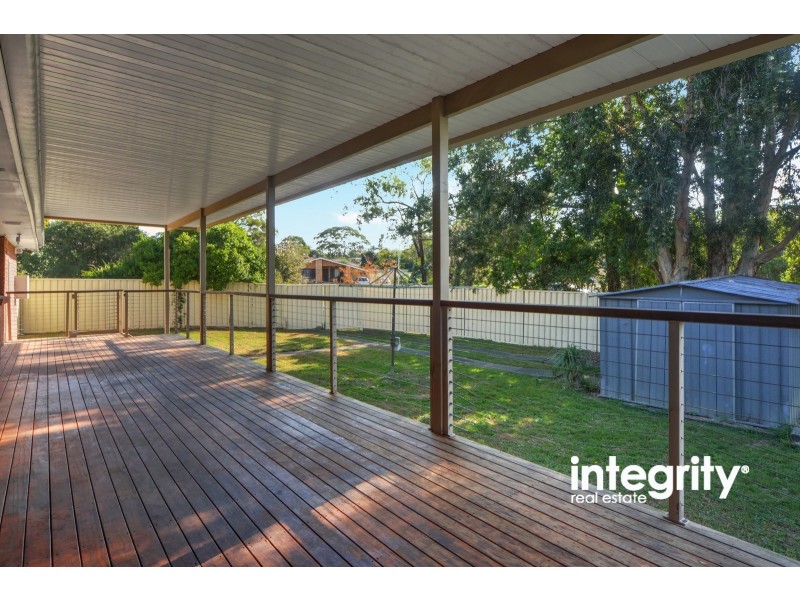 15 Yeovil Drive, Bomaderry NSW 2541