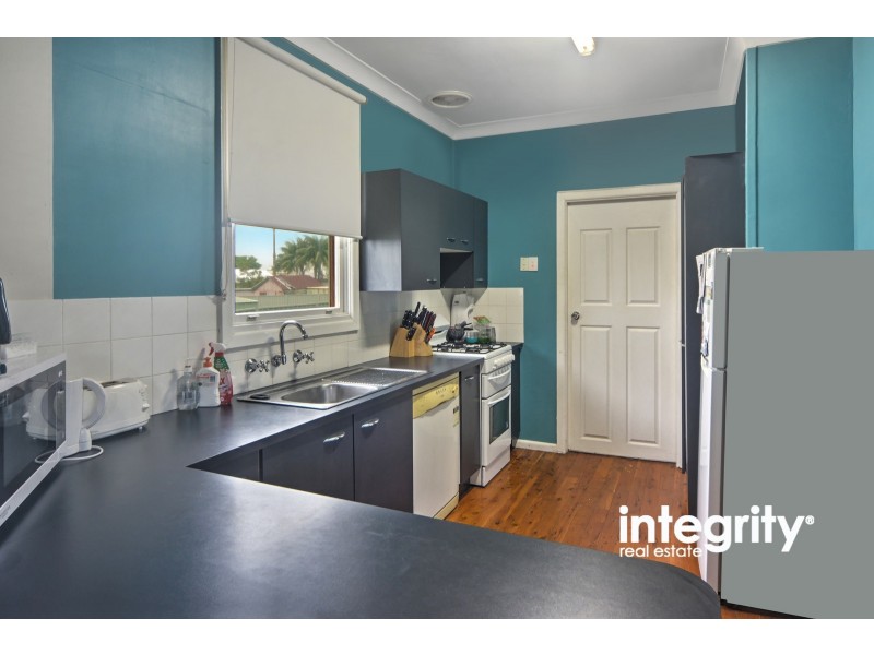 2 Leaney Avenue, Nowra NSW 2541