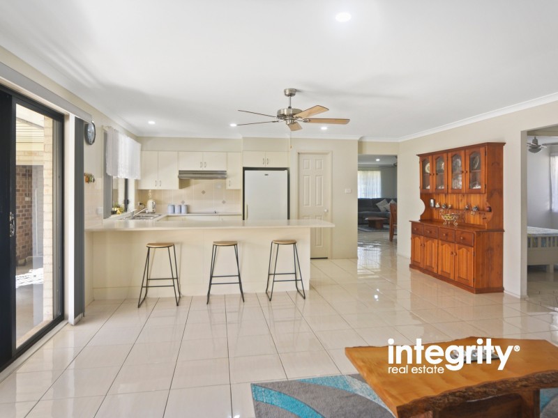 12 Warrigal Street, Nowra NSW 2541