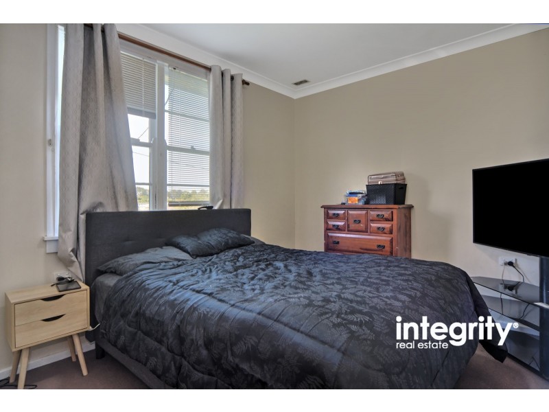 5 Elizabeth Avenue, Nowra NSW 2541