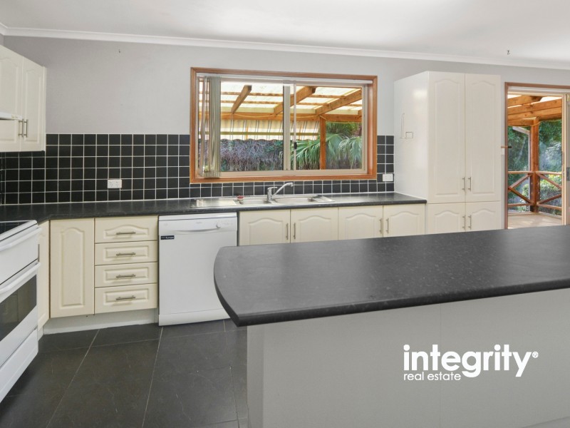 6 Nita Place, Bomaderry NSW 2541