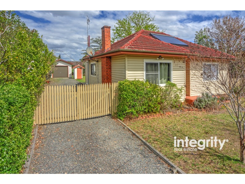 32 Cambewarra Road, Bomaderry NSW 2541