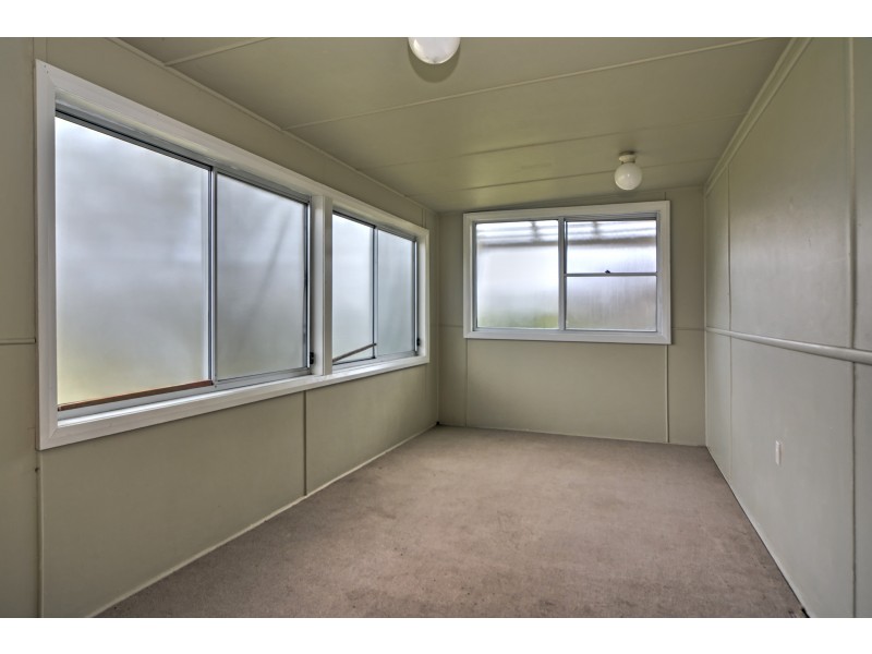32 Cambewarra Road, Bomaderry NSW 2541