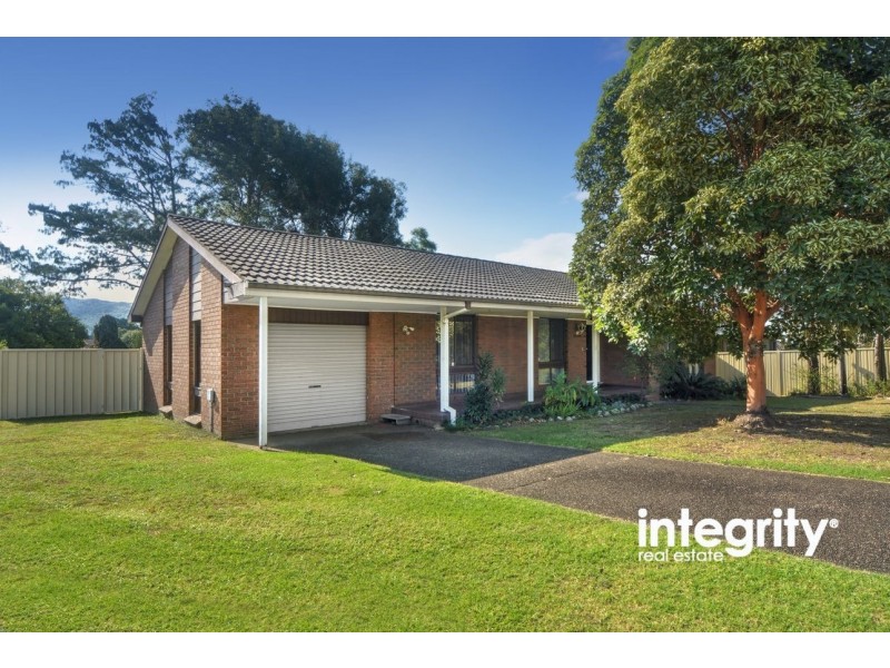 15 Yeovil Drive, Bomaderry NSW 2541