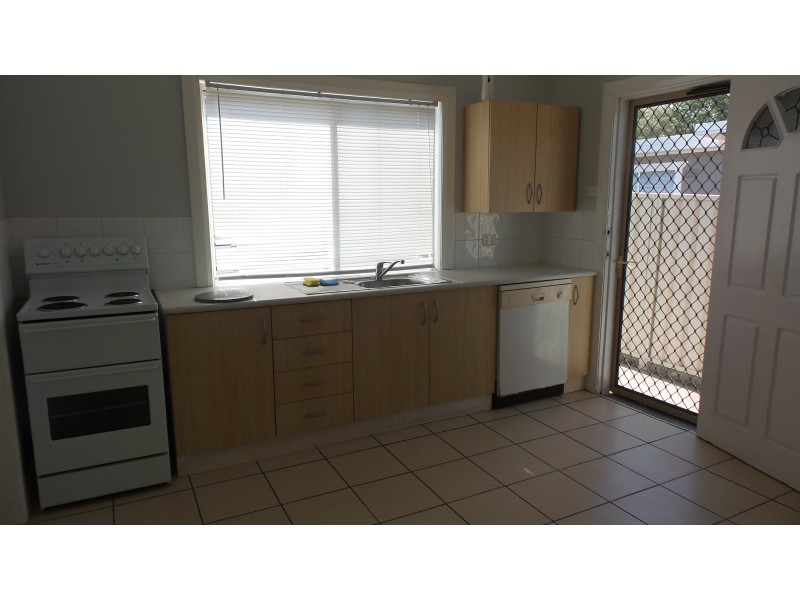 2/61 Wallace Street, Nowra NSW 2541
